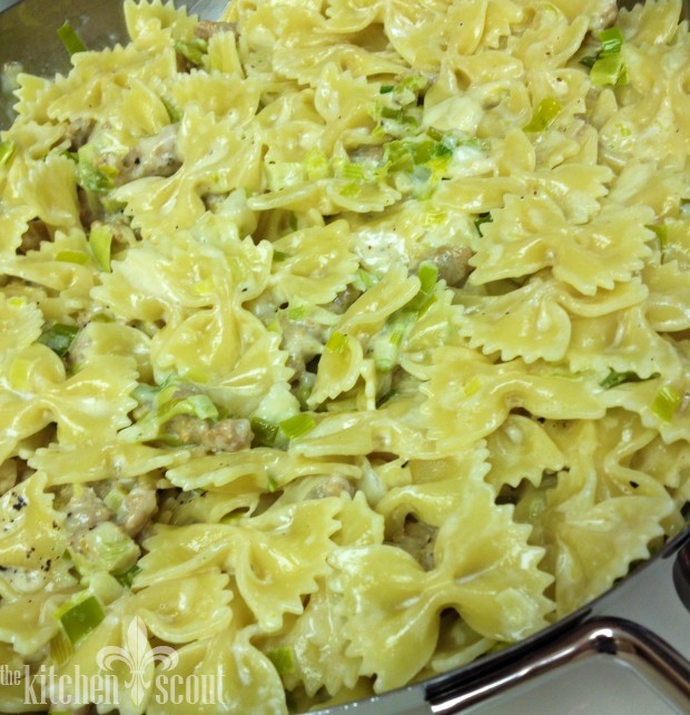 Farfalle_with_Leeks_and_Chicken_Sausage